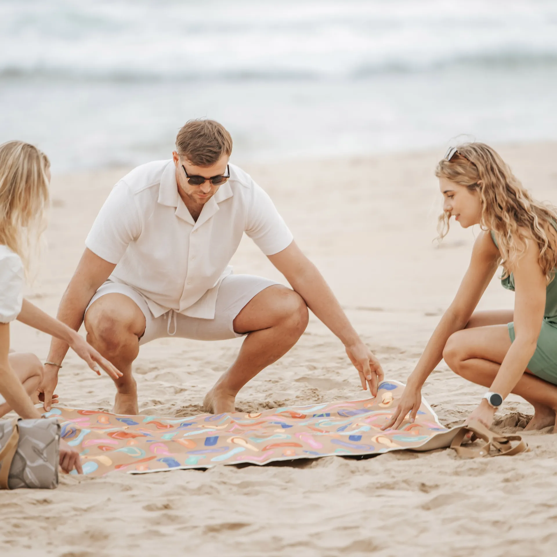 Yuppie-Baskets-Picnic-Rugs